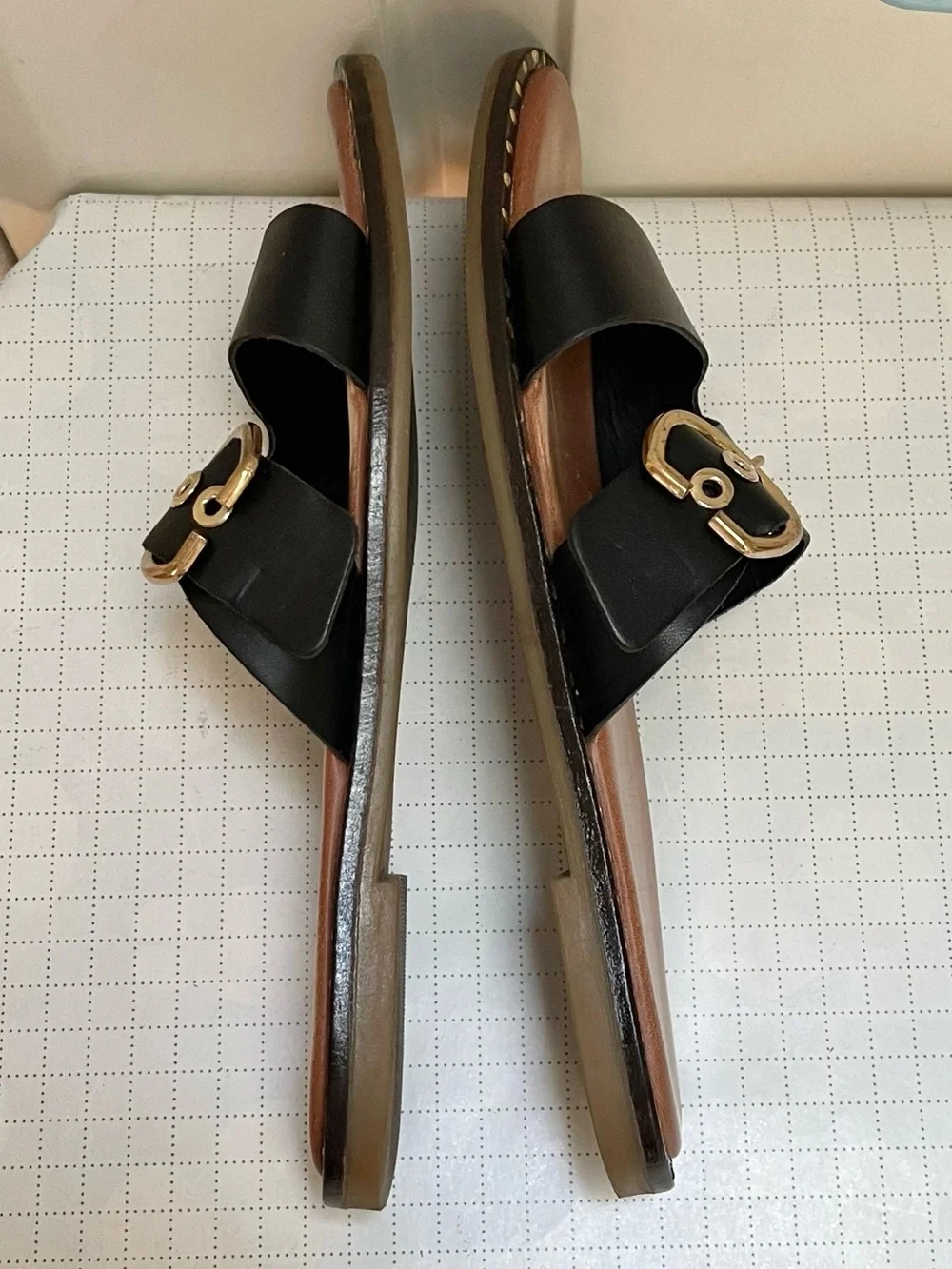 Coach and Four Aquila slide sandals